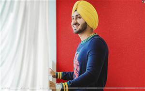 Rohanpreet Singh poses in a delightful mood